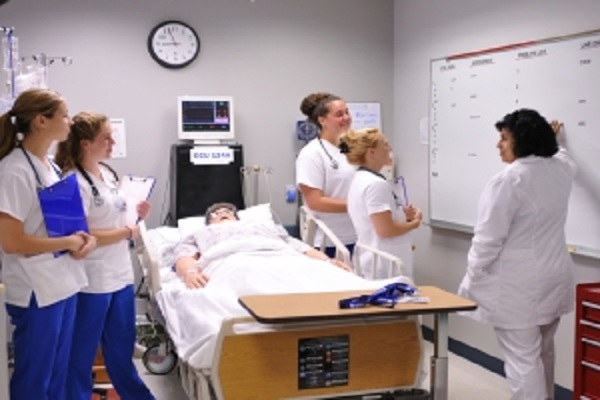 Chamberlain College of Nursing picture
