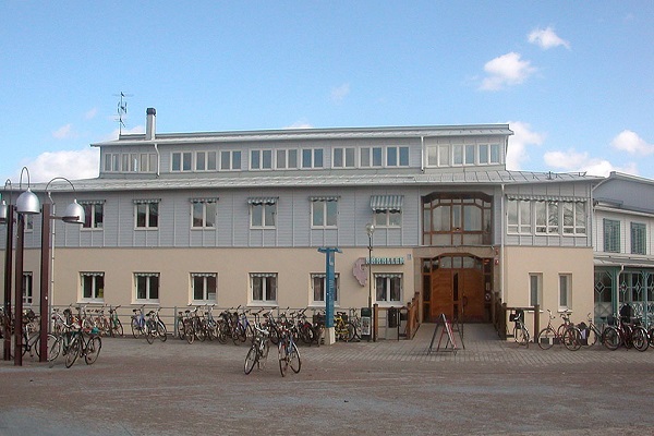 Student union building on Campus Valla